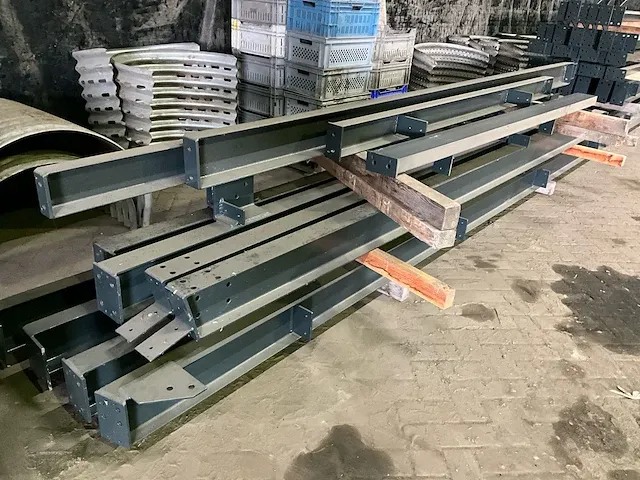 2021 staalconstructie "ongebruikt" - afbeelding 8 van  14