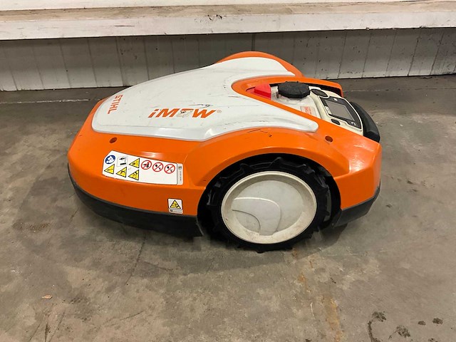 2021 stihl rmi 632 p imow robotmaaier met laadstation - afbeelding 13 van  14