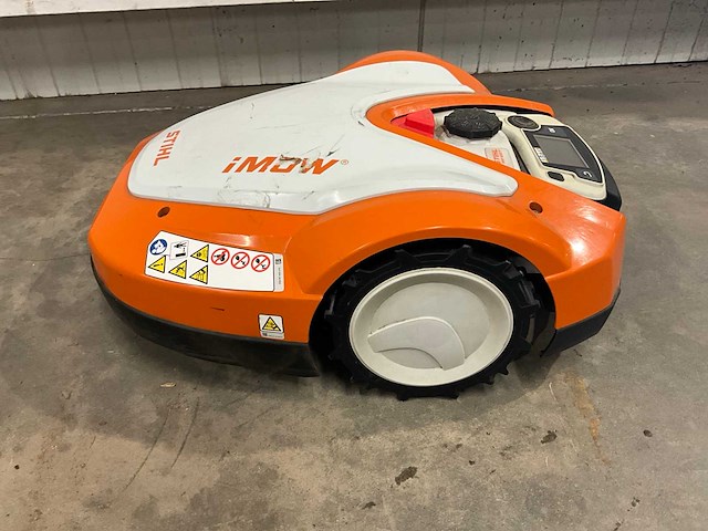 2021 stihl rmi 632 p imow robotmaaier met laadstation - afbeelding 13 van  14