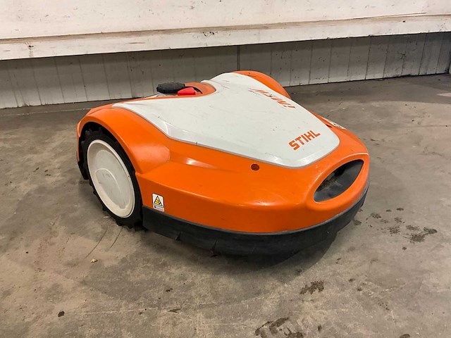 2021 stihl rmi 632 p imow robotmaaier met laadstation - afbeelding 8 van  14