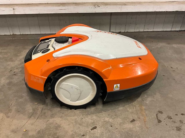 2021 stihl rmi 632 p imow robotmaaier met laadstation - afbeelding 9 van  14