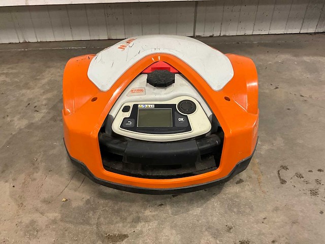 2021 stihl rmi 632 p imow robotmaaier met laadstation - afbeelding 11 van  14