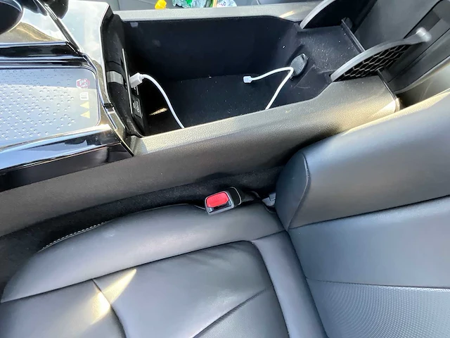 2021 toyota mirai 2 xle executive personenauto s-920-pz - afbeelding 30 van  36
