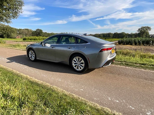 2021 toyota mirai 2 xle executive personenauto s-920-pz - afbeelding 3 van  36