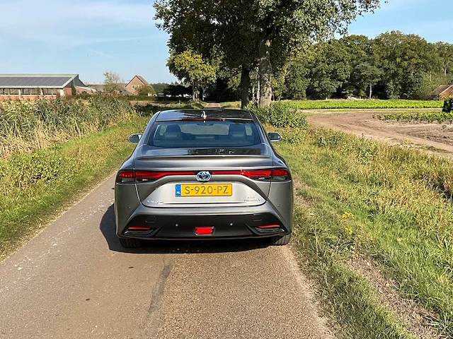 2021 toyota mirai 2 xle executive personenauto s-920-pz - afbeelding 4 van  36