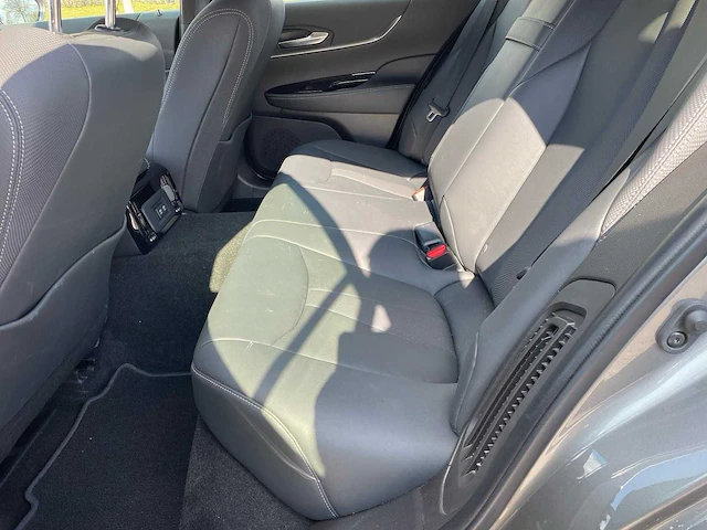 2021 toyota mirai 2 xle executive personenauto s-920-pz - afbeelding 15 van  23