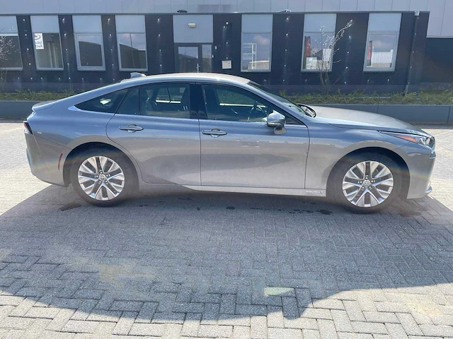2021 toyota mirai 2 xle executive personenauto s-920-pz - afbeelding 20 van  23