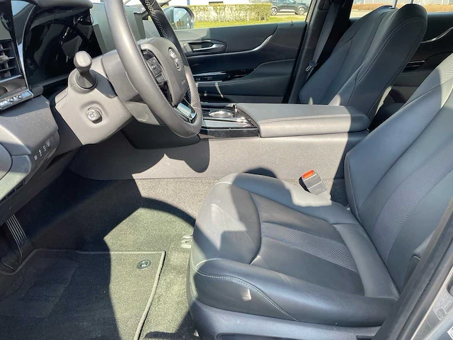 2021 toyota mirai 2 xle executive personenauto s-920-pz - afbeelding 23 van  23