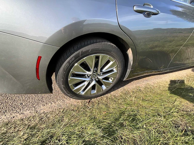 2021 toyota mirai 2 xle executive personenauto s-920-pz - afbeelding 11 van  44