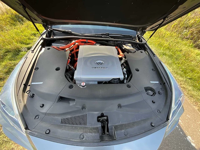 2021 toyota mirai 2 xle executive personenauto s-920-pz - afbeelding 35 van  44