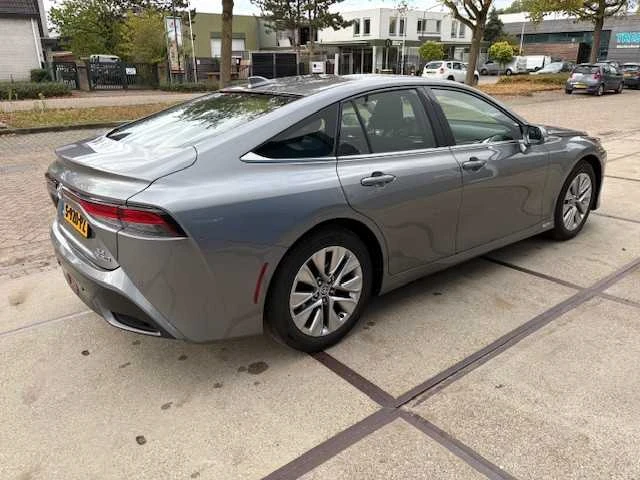 2021 toyota mirai 2 xle executive personenauto s-920-pz - afbeelding 34 van  44