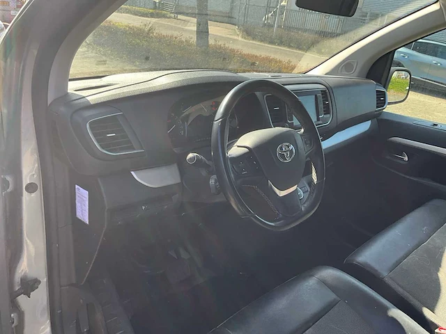 2021 toyota proace worker bedrijfswagen - afbeelding 8 van  29