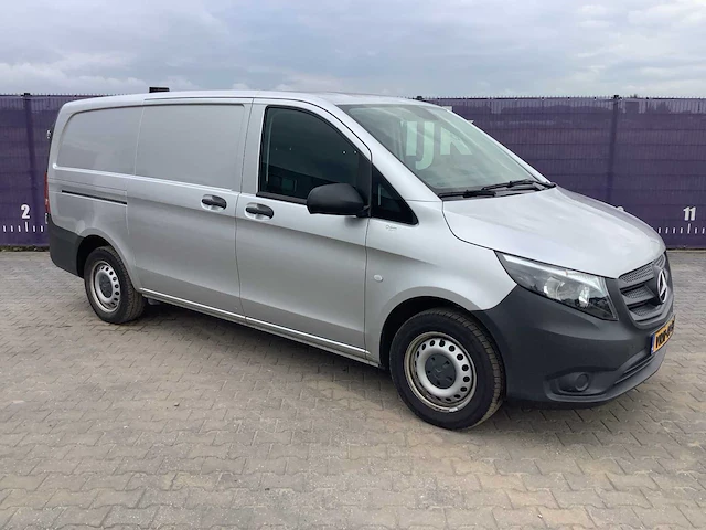 2022 - mercedes-benz - vito - bedrijfswagen - afbeelding 2 van  17