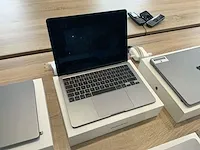 2022 apple macbook air 13" a2681 laptop