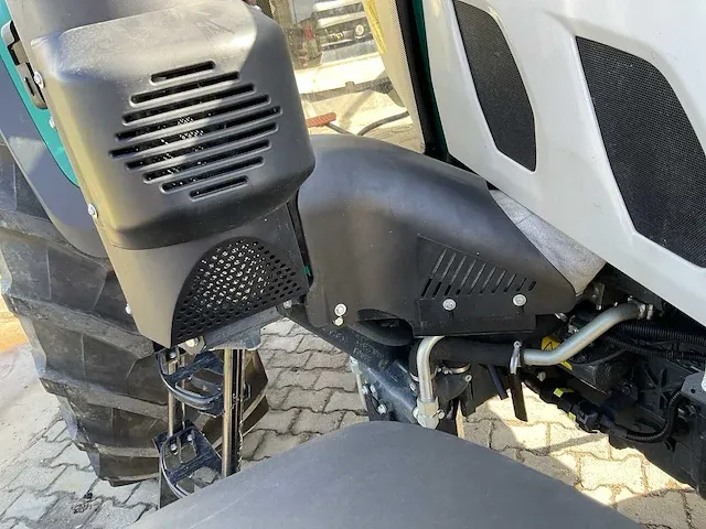 2022 arbos 5115 vierwielaangedreven landbouwtractor - afbeelding 18 van  40
