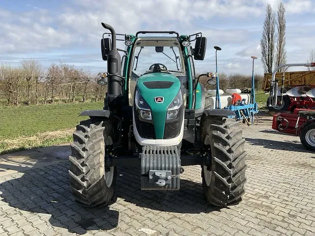 2022 arbos 5115 vierwielaangedreven landbouwtractor - afbeelding 38 van  40