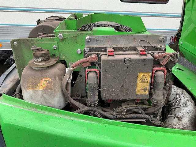 2022 avant m860i wiellader - afbeelding 13 van  29