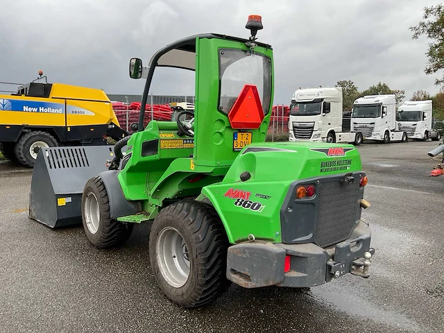 2022 avant m860i wiellader - afbeelding 12 van  29