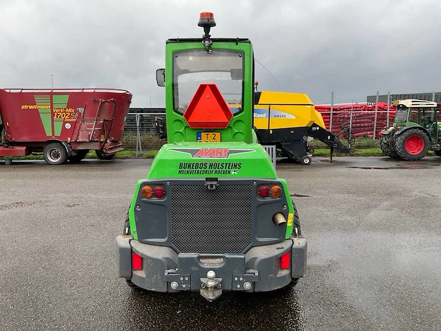 2022 avant m860i wiellader - afbeelding 29 van  29