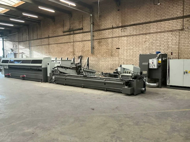 2022 blm/adige ts72 cnc buizenzaagautomaat met opslag unit - afbeelding 1 van  27