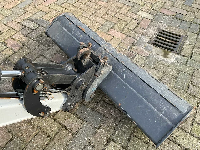 2022 bobcat e27z minigraafmachine - afbeelding 17 van  38