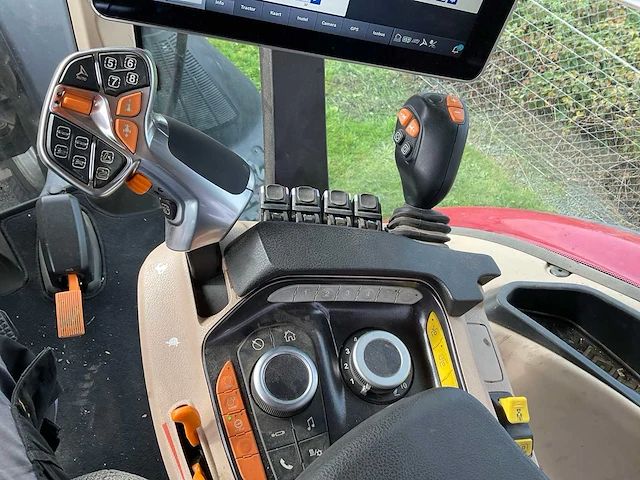 2022 case ih optum 250 cvx drive vierwielaangedreven landbouwtractor - afbeelding 31 van  39