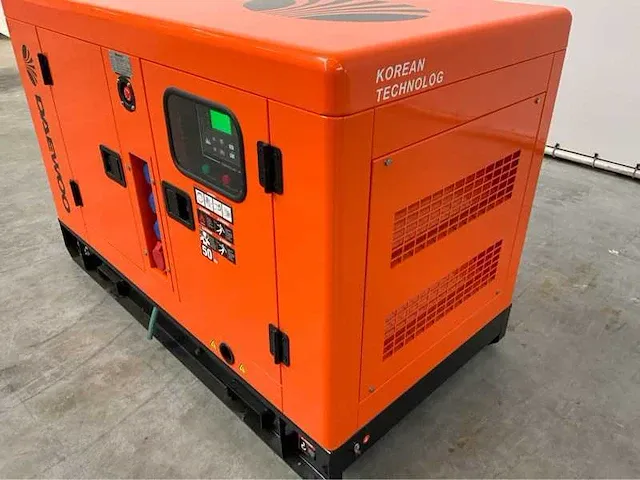 2022 daewoo dagfs-15 15kva noodstroomaggregaat - afbeelding 3 van  22