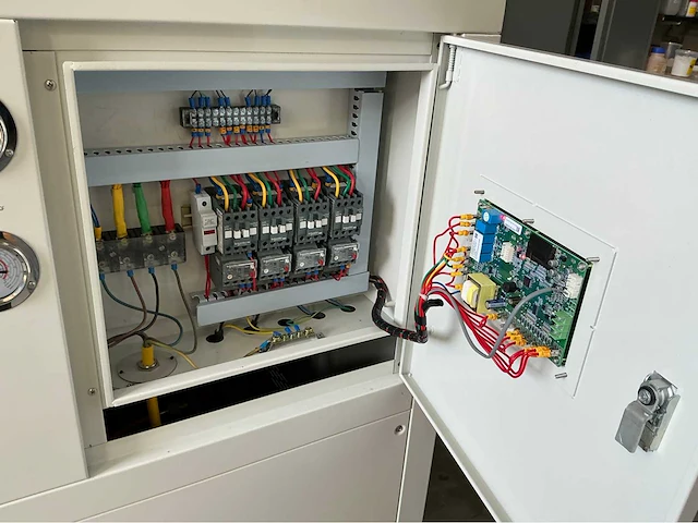2022 danzy rzscf110-30 super critical co2-reaction plant - afbeelding 55 van  82