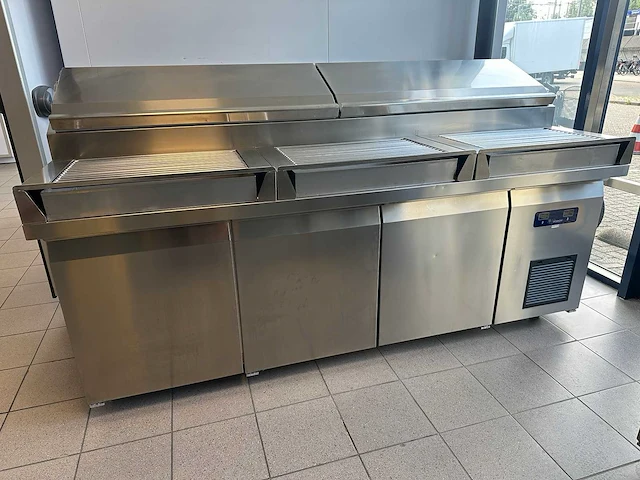 2022 desmon pizza prep koelwerkbank - afbeelding 1 van  7