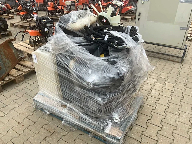 2022 deutz td2.9l4 dieselmotor - afbeelding 1 van  4