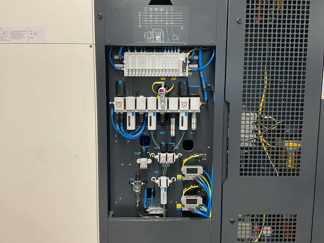 2022 dmg mori dmu 65 h monoblock cnc bewerkingscentra + robot - afbeelding 4 van  47
