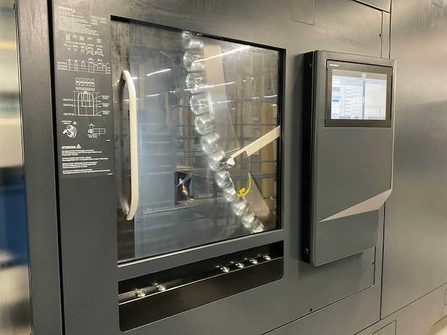 2022 dmg mori dmu 65 h monoblock cnc bewerkingscentra + robot - afbeelding 16 van  47