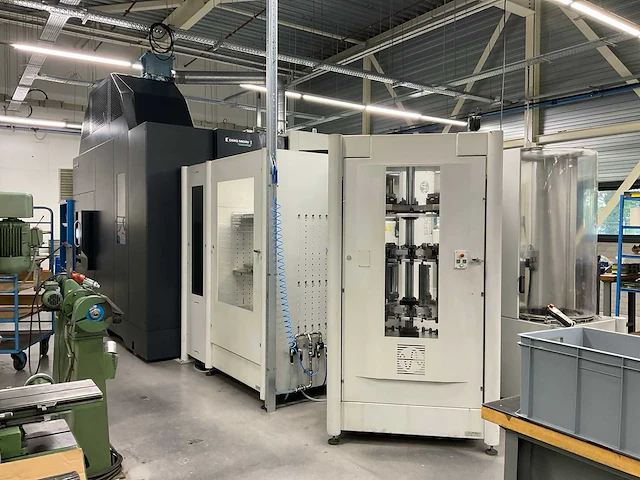 2022 dmg mori dmu 65 h monoblock cnc bewerkingscentra + robot - afbeelding 23 van  47
