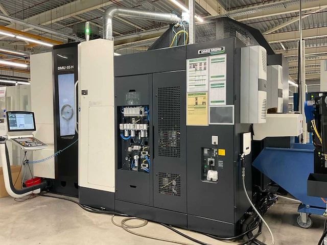 2022 dmg mori dmu 65 h monoblock cnc bewerkingscentra + robot - afbeelding 45 van  47