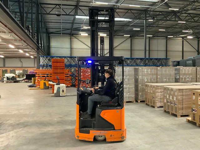 2022 doosan rb25jw-9 reach truck - afbeelding 22 van  55