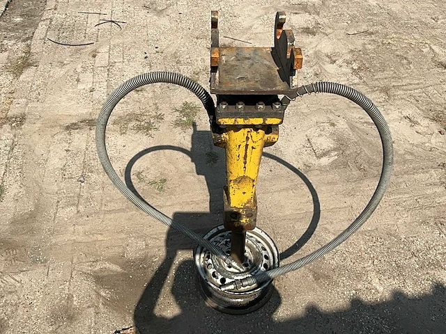 2022 epiroc sb102 hydraulische sloophamer - afbeelding 4 van  11