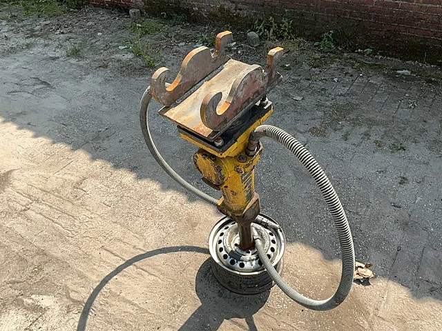 2022 epiroc sb102 hydraulische sloophamer - afbeelding 6 van  11