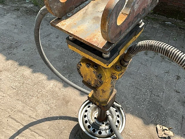 2022 epiroc sb102 hydraulische sloophamer - afbeelding 7 van  11