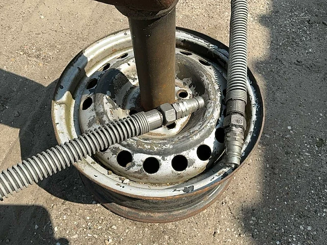 2022 epiroc sb102 hydraulische sloophamer - afbeelding 9 van  11