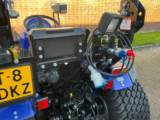 2022 farmtrac 25g elektrische 4wd minitractor - afbeelding 16 van  31