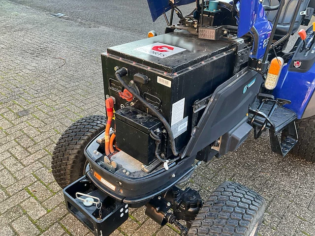 2022 farmtrac 25g elektrische 4wd minitractor - afbeelding 24 van  31