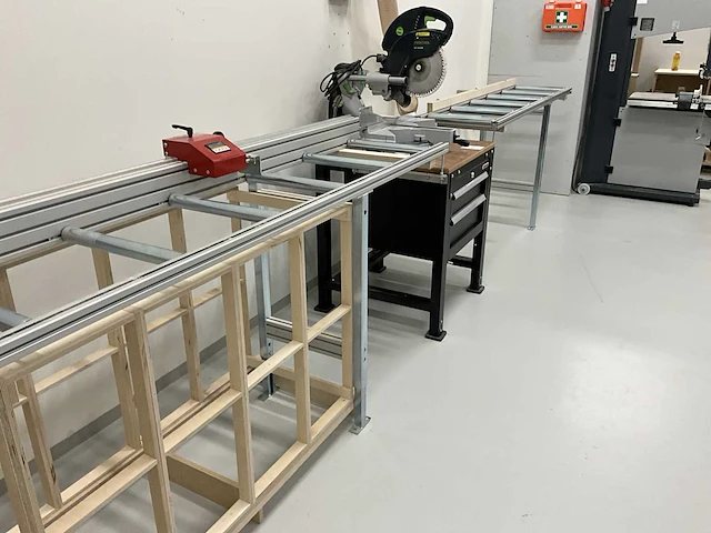 2022 festool ks 120 rb afkortcirkelzaagmachine - afbeelding 4 van  13