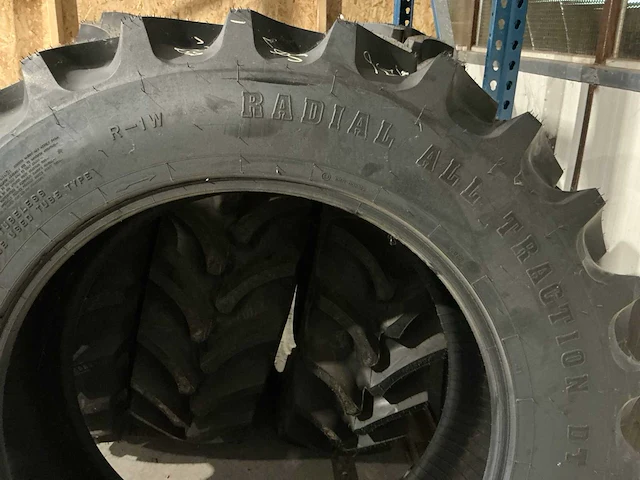 2022 firestone radial alltraction dt banden 4x - afbeelding 5 van  8