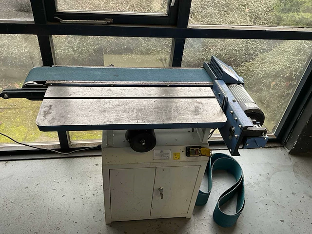 2022 hbm 300 oscilerende bandschuurmachine - afbeelding 4 van  8