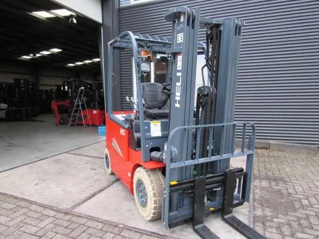 2022 heli cpd25 gd2 vorkheftruck - afbeelding 1 van  11