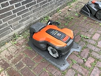 2022 husqvarna 305 robotmaaier - afbeelding 2 van  5