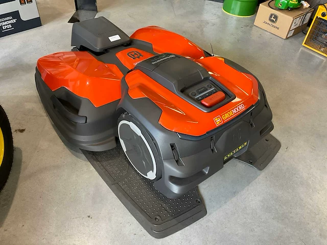 2022 husqvarna ceora 544 epos robotmaaier - afbeelding 3 van  5