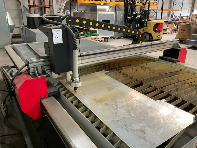 2022 hypertherm / cormak pw1530 wbt plasmasnijmachine - afbeelding 5 van  9
