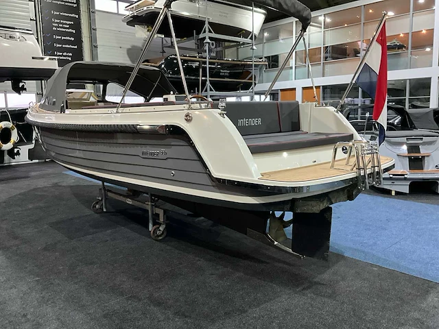 2022 intender 820 tender - afbeelding 21 van  25