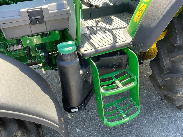 2022 john deere 5050e vierwielaangedreven landbouwtractor - afbeelding 22 van  22